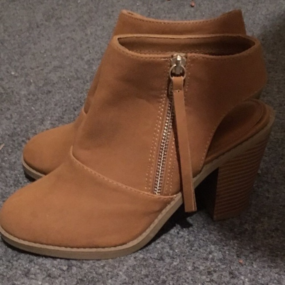 Cato Booties